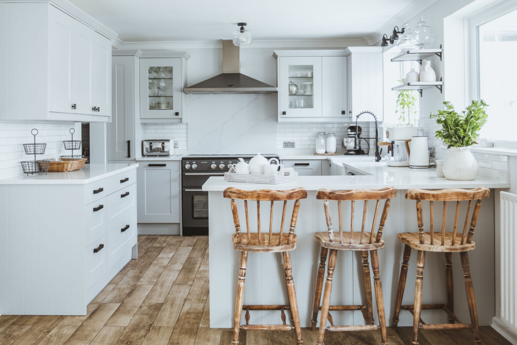 Peninisula Kitchen 3